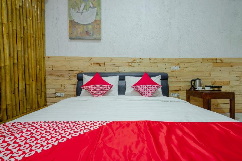 Oyo 2380 Alea Guesthouse Muntilan Dış mekan fotoğraf